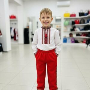 Costum tradițional românesc pentru băieți